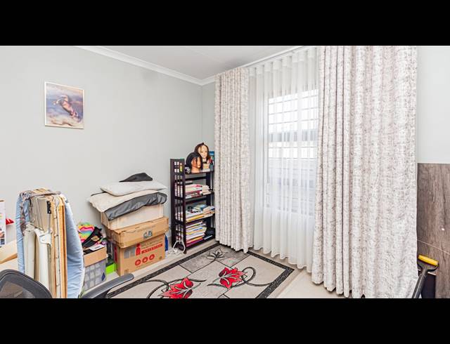 3 BEDROOM HOUSE FOR SALE IN SKY CITY